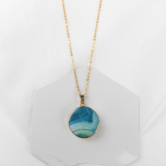 New Ambery Agate Round Necklace - Picture 7 of 8